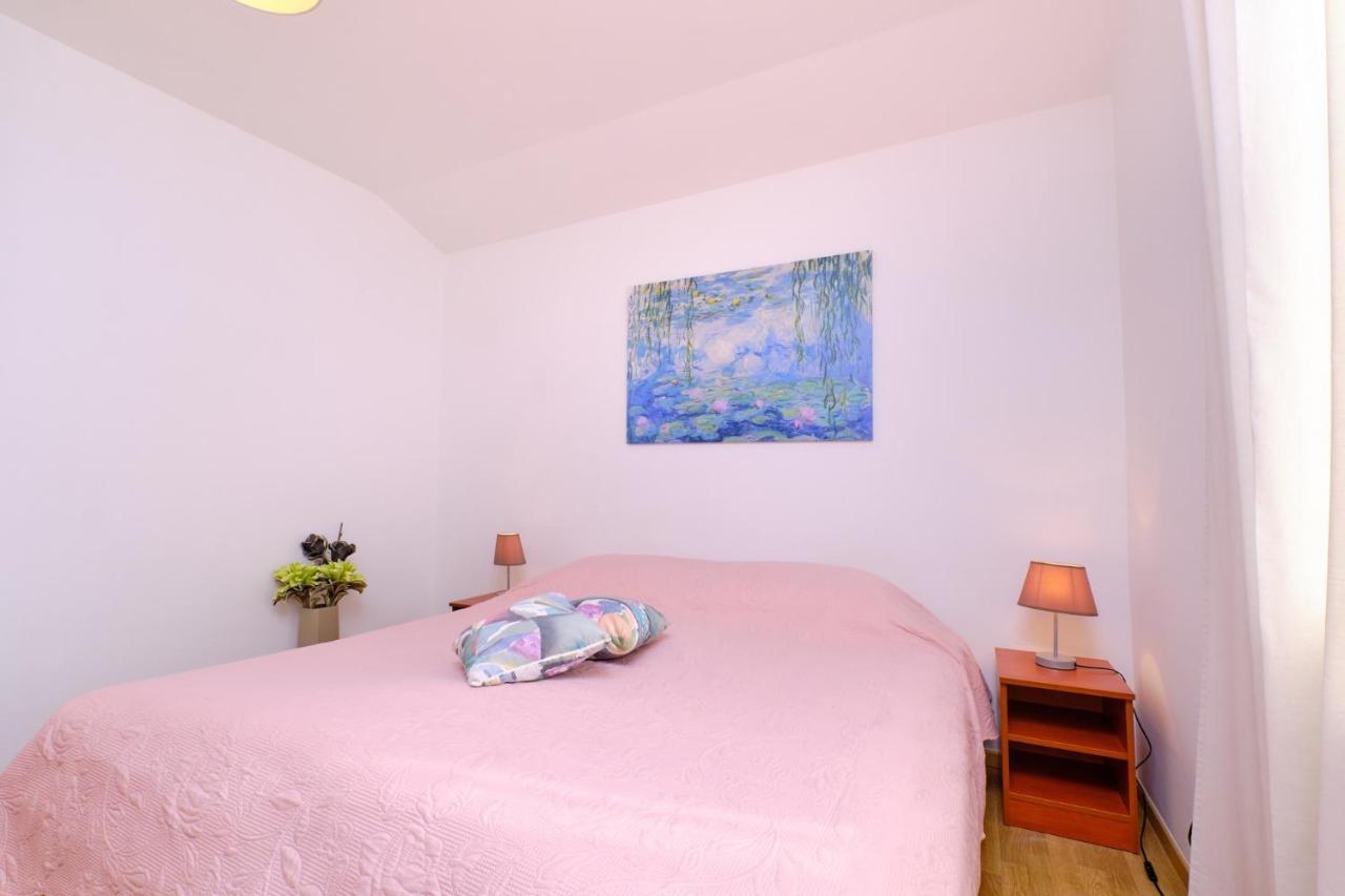 Apartments Vanda Mali Lošinj Dış mekan fotoğraf