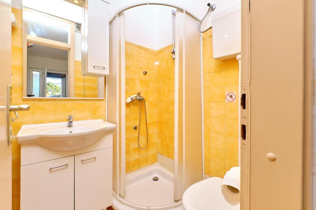 Apartments Vanda Mali Lošinj Dış mekan fotoğraf