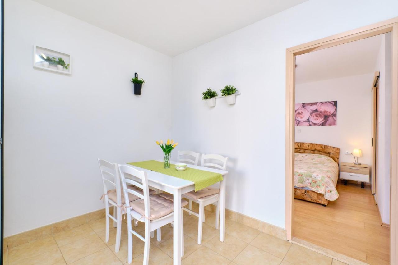 Apartments Vanda Mali Lošinj Dış mekan fotoğraf