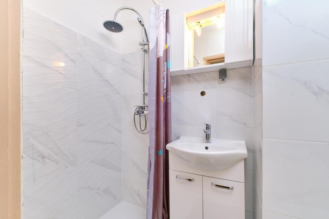 Apartments Vanda Mali Lošinj Dış mekan fotoğraf